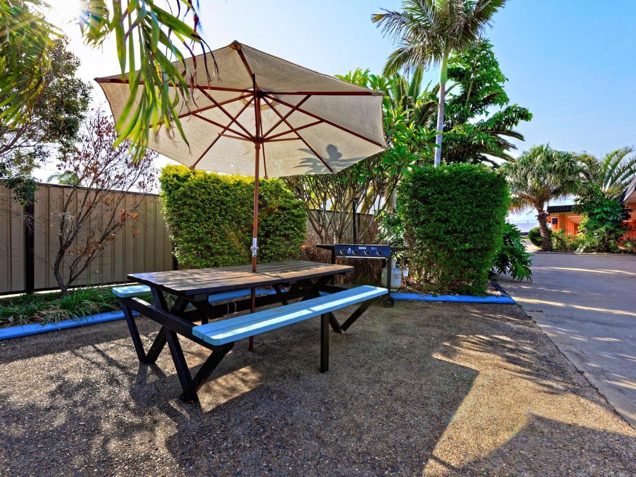 Riviera Motel Bundaberg Exterior foto